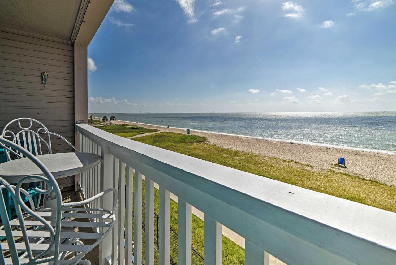 Oceanfront Corpus Christi Condo Resort Perks! Exterior photo